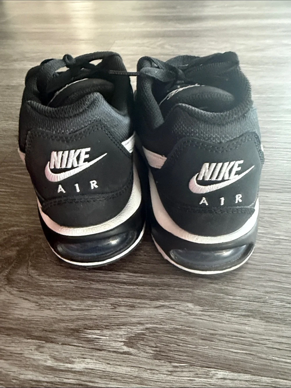 Nike Women’s Air Max Command